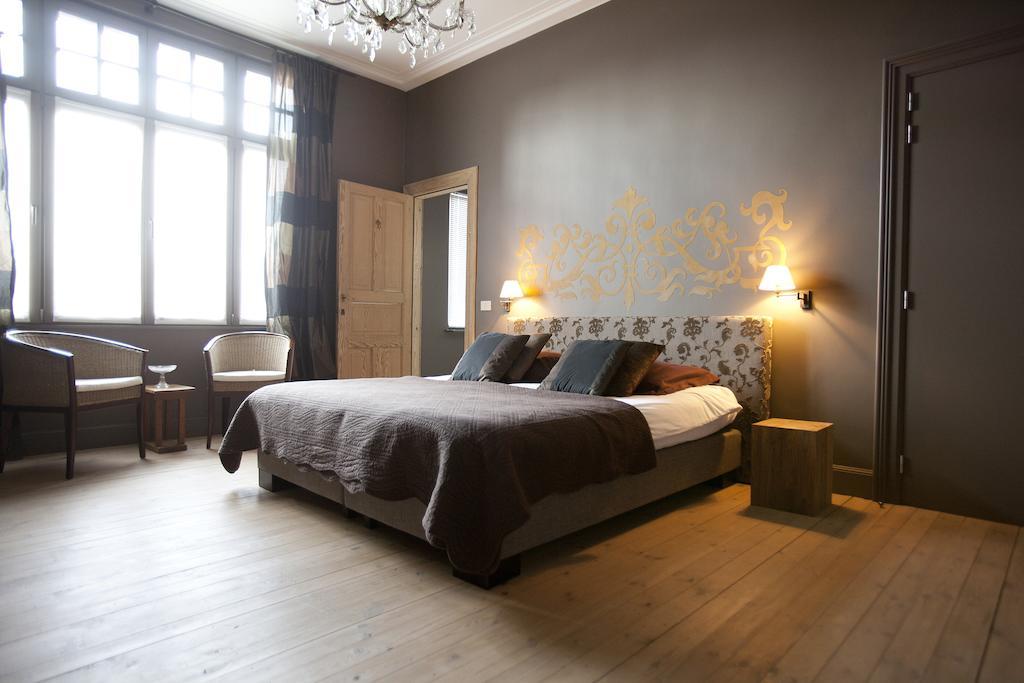 B&B Charming Brugge Стая снимка